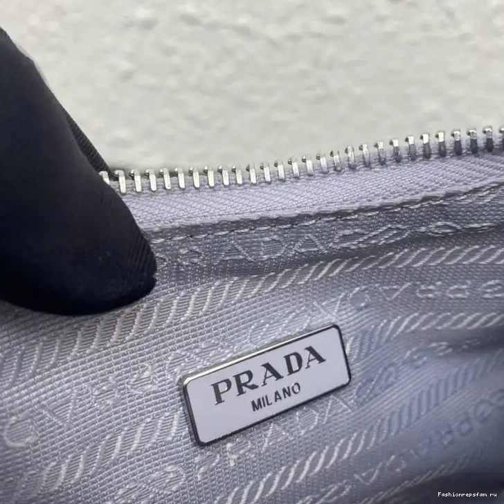Fashionreps Bag 2208DJ0045 Prada 0511